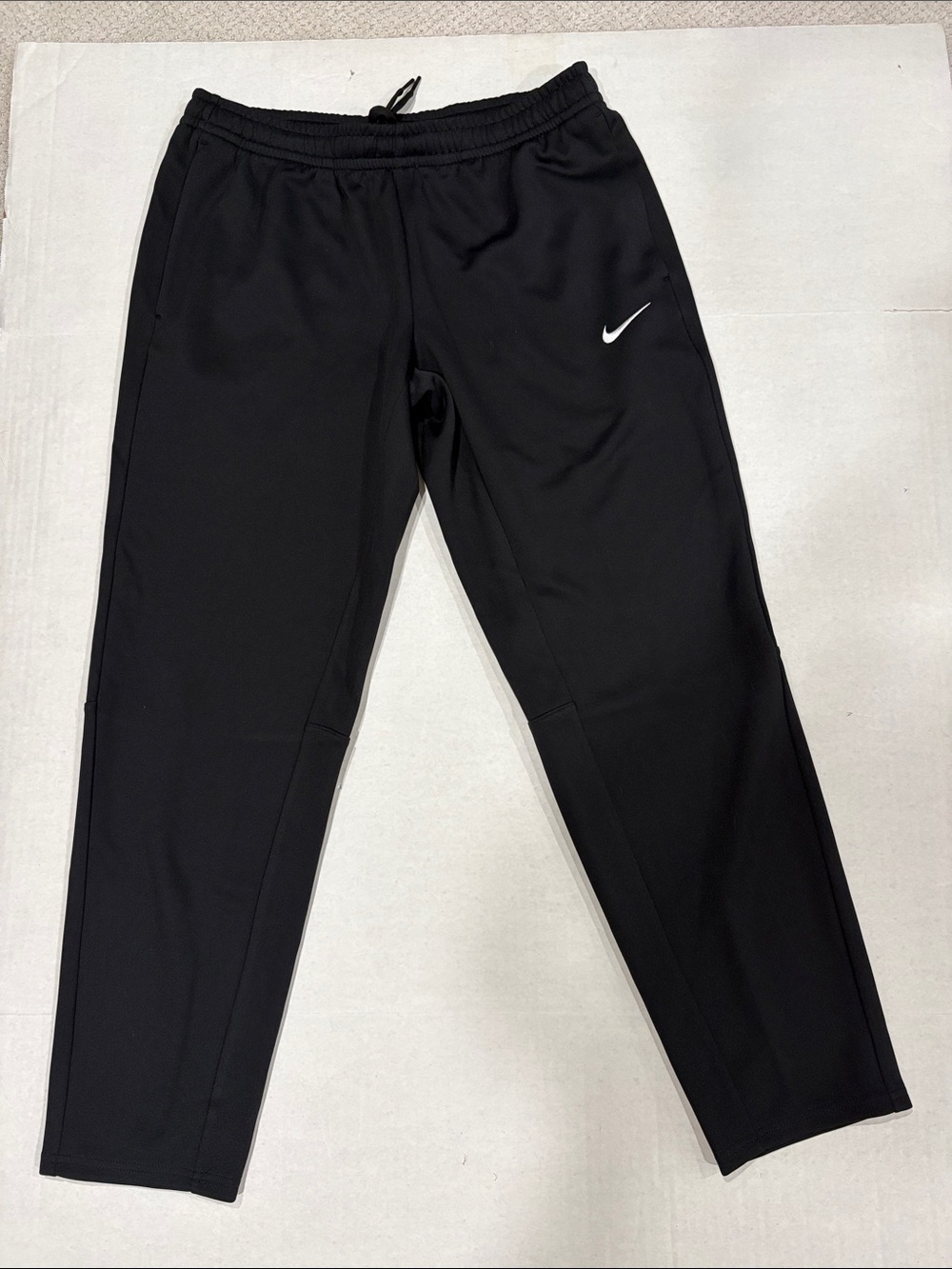 Nike Men’s Dri-Fit workout pants Medium